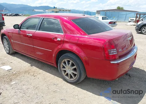 2007 Chrysler 300C z USA, uszkodzony, nr VIN 2C3KK63H67H827549